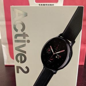 Samsung Galaxy Watch Active2- w/charger